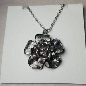 Metal Flower Pendant